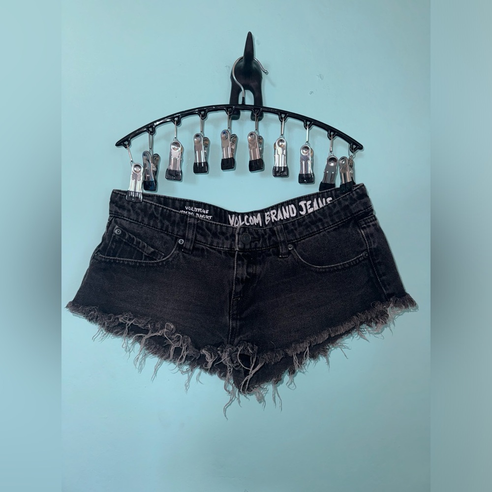 Volcom Micro Short in Black : Size 5